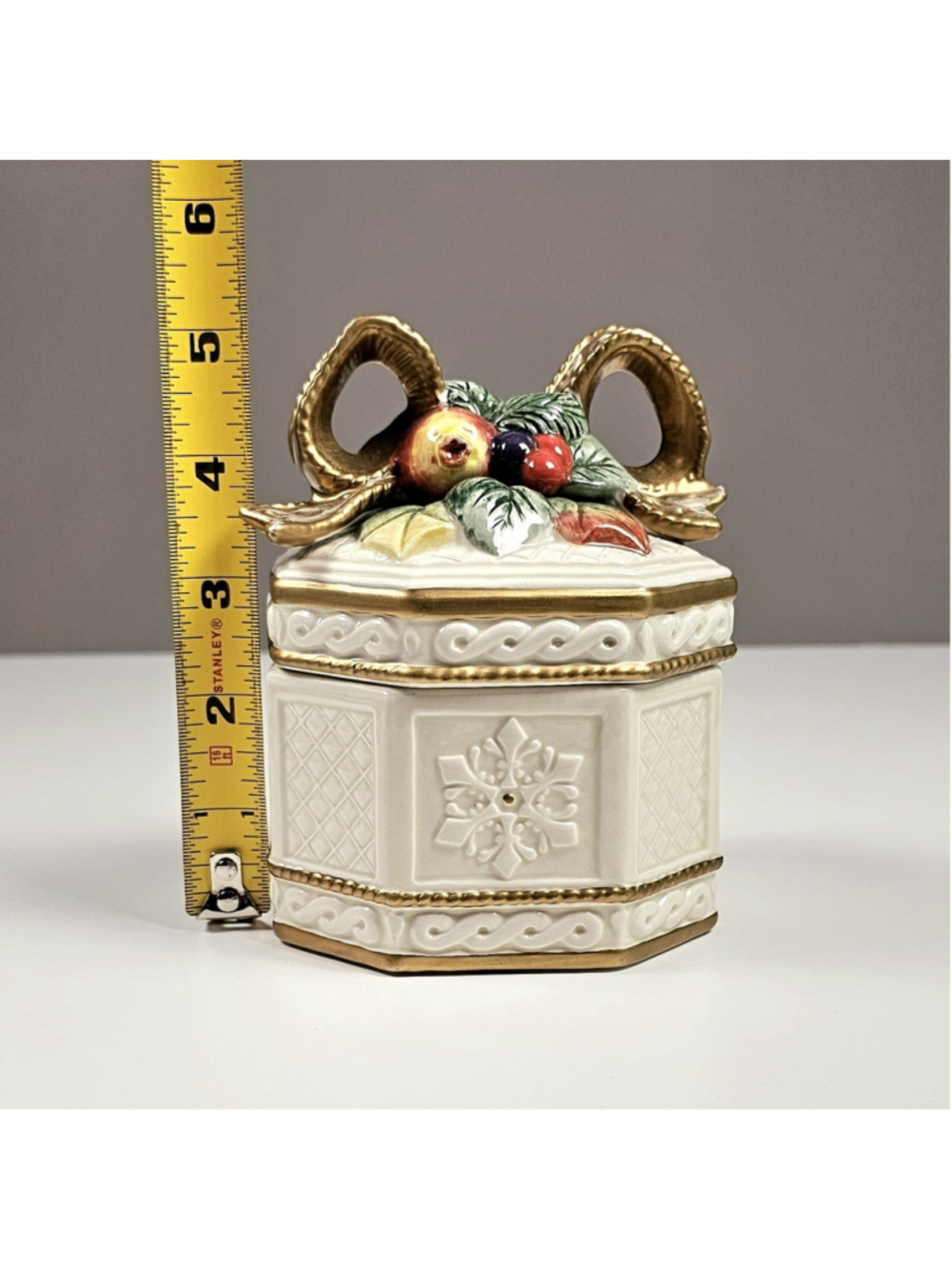 Vintage Fitz and Floyd Snowy Woods Lidded Trinket Box Candy Dish 1996 With Box - Picture 12 of 13